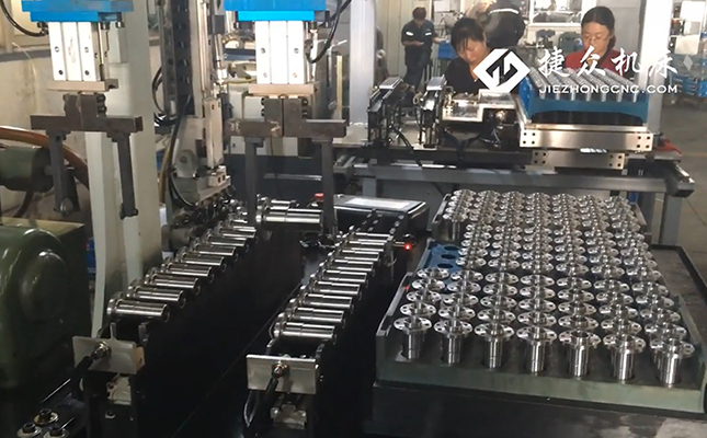 四軸上下料機(jī)器人,無(wú)心磨床磨脫水軸(圖2) 四軸上下料機(jī)器人